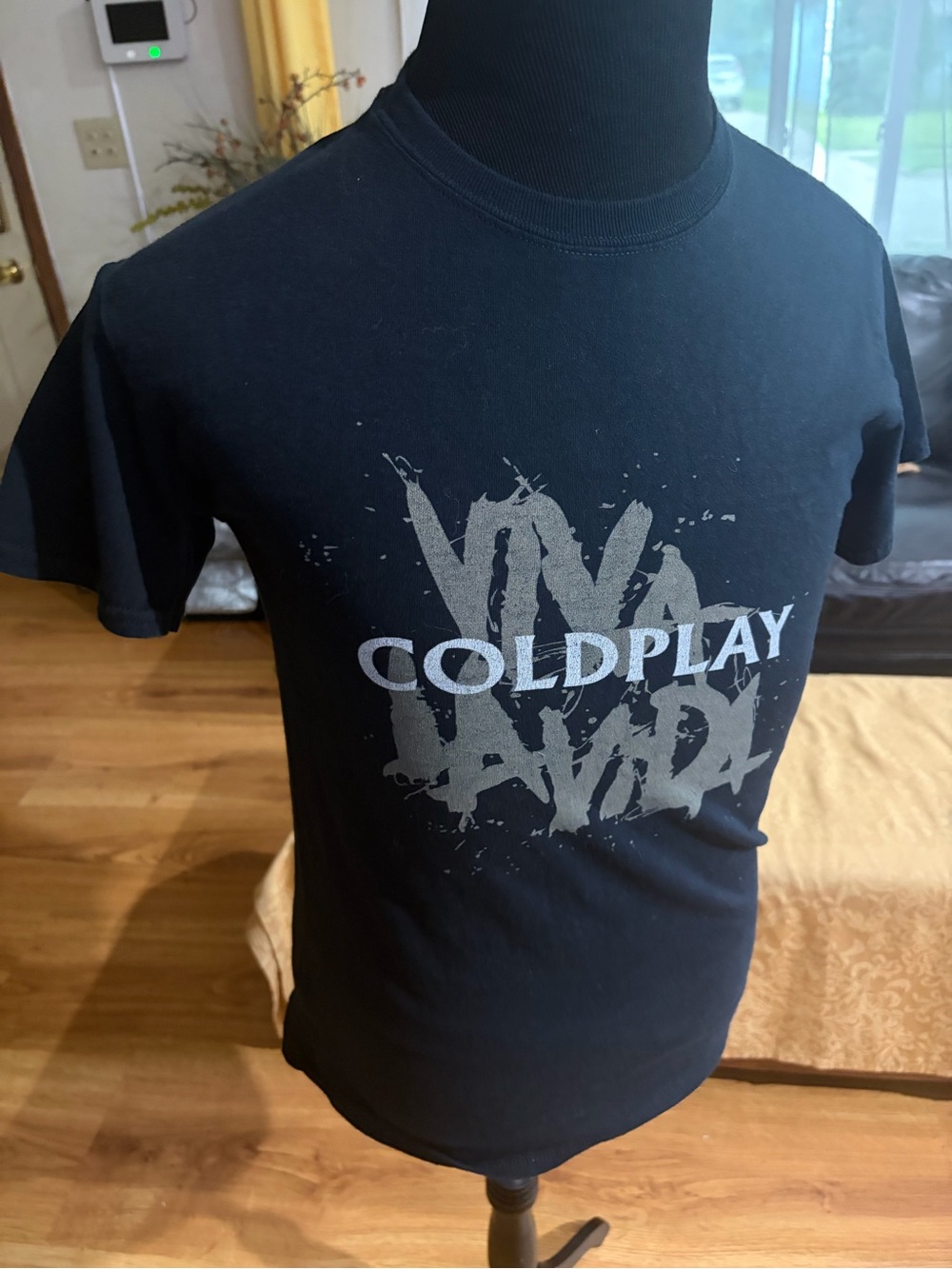 Coldplay concert T-shirt Gildan black Cotton Tee
